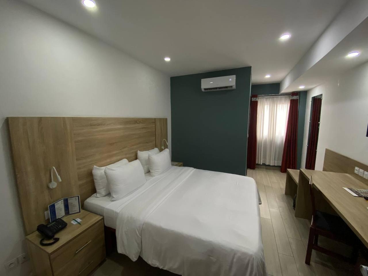 Bano Palace Hotel Douala Ngoại thất bức ảnh