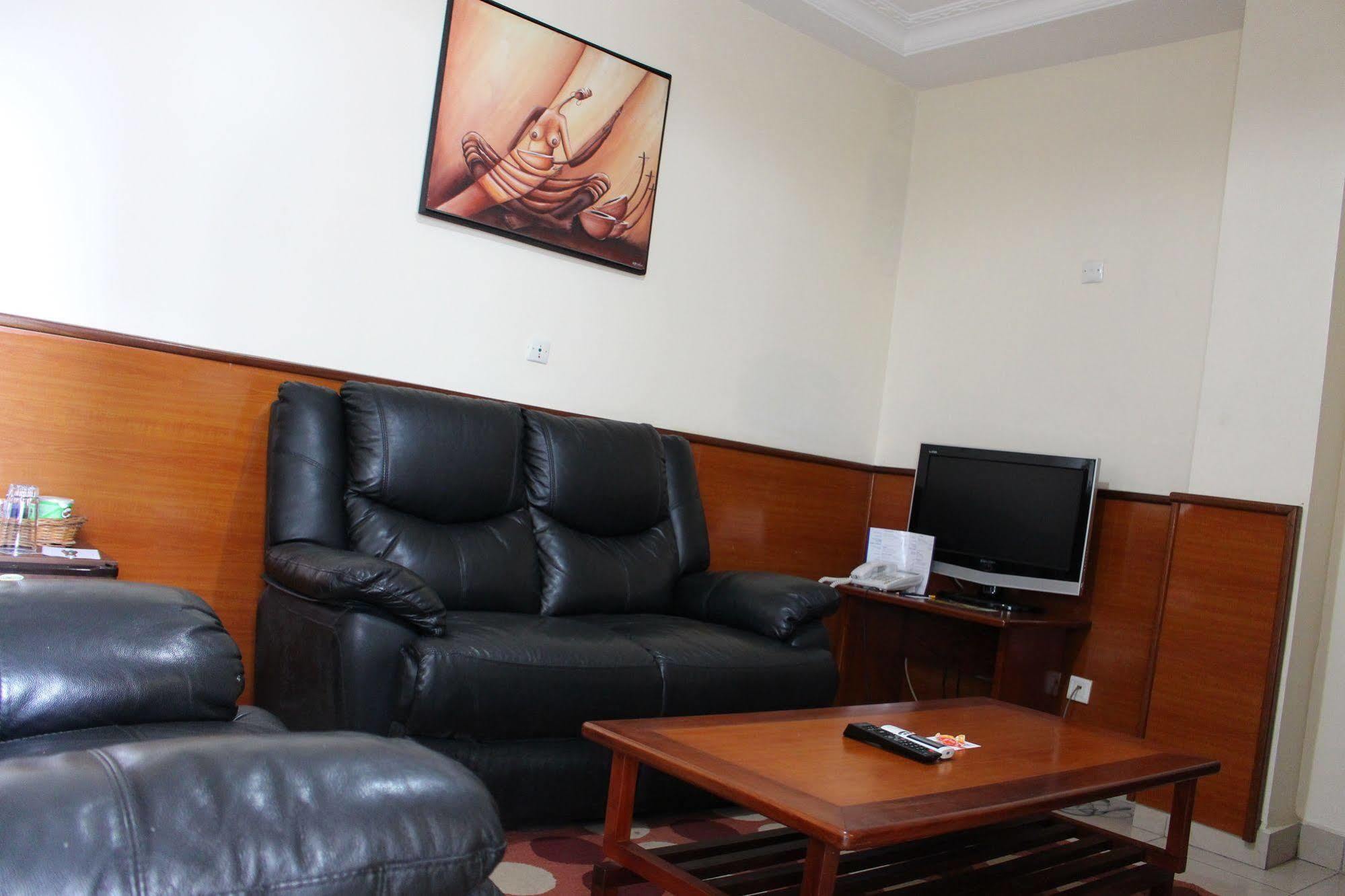 Bano Palace Hotel Douala Ngoại thất bức ảnh