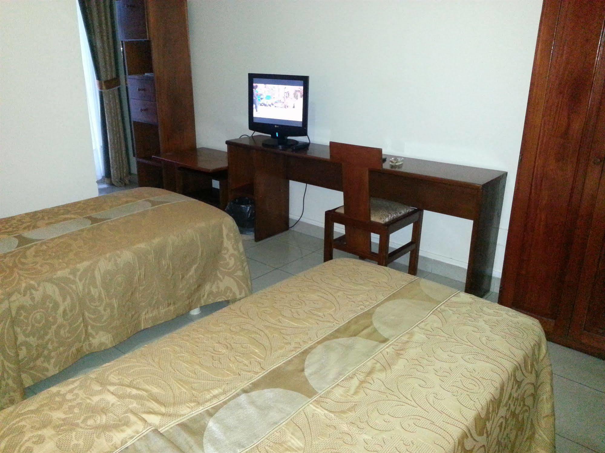 Bano Palace Hotel Douala Ngoại thất bức ảnh